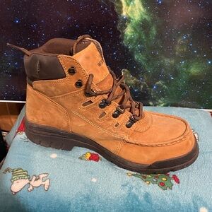 Wolverine Tan and Brown Boots for Outdoor Comfort
